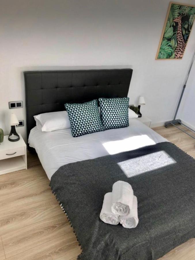 Apartamento Vive Zaragoza II Bagian luar foto