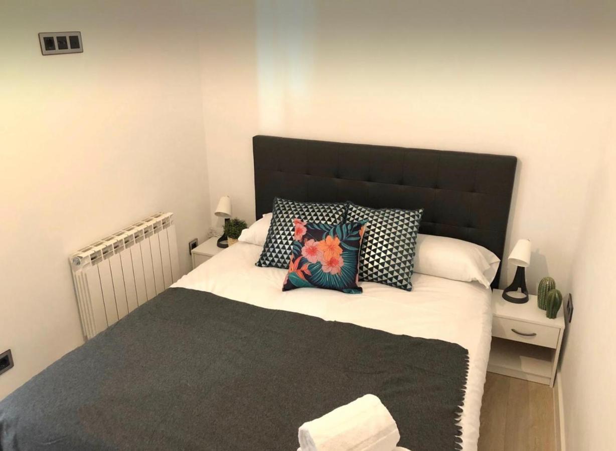 Apartamento Vive Zaragoza II Bagian luar foto
